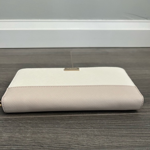 Kate Spade Wallet - Picture 4 of 10